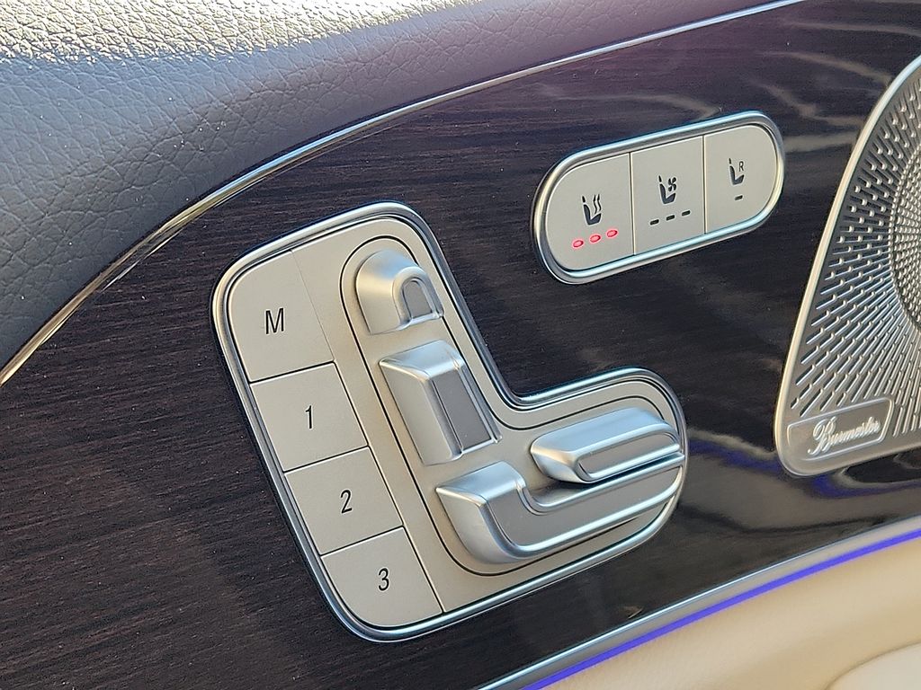 Thumbnail: 2026 Mercedes-Benz GLE - 15