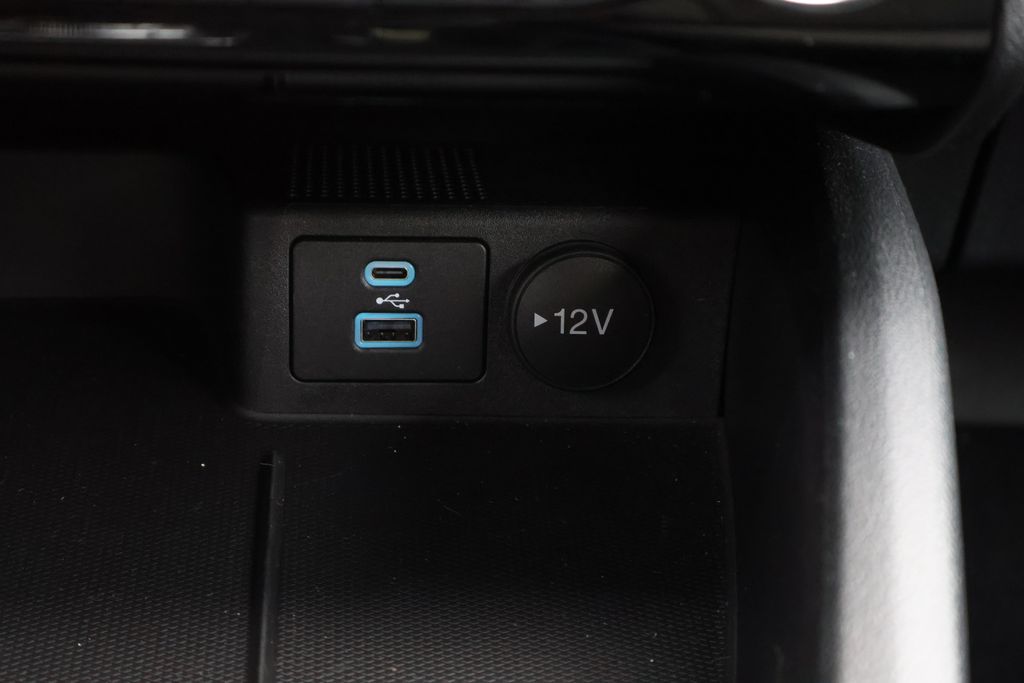 Thumbnail: 2022 Ford Escape - 23