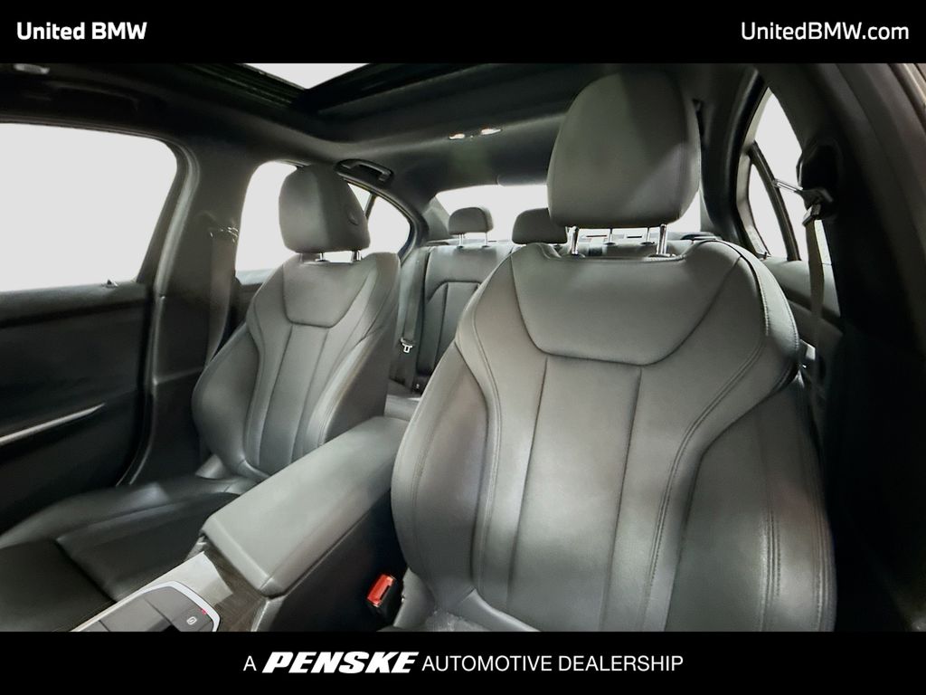 Thumbnail: 2021 BMW 3 Series - 5