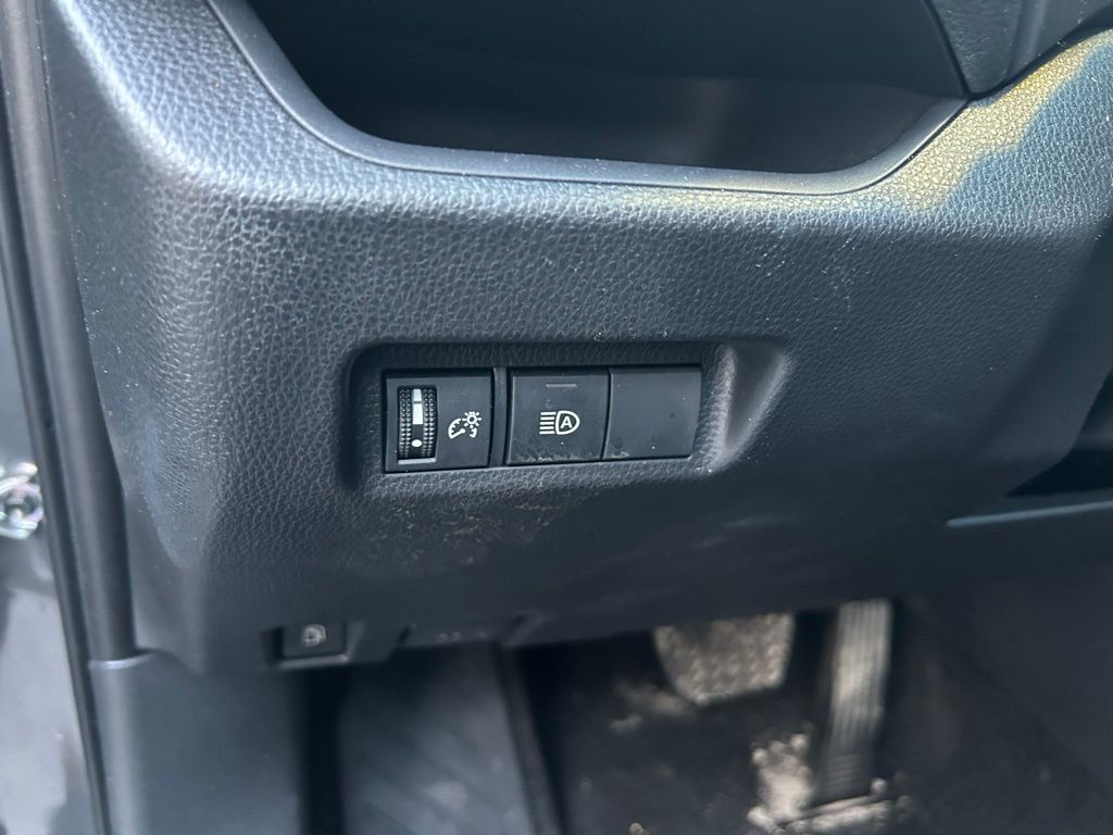 2023 Toyota RAV4 LE 17