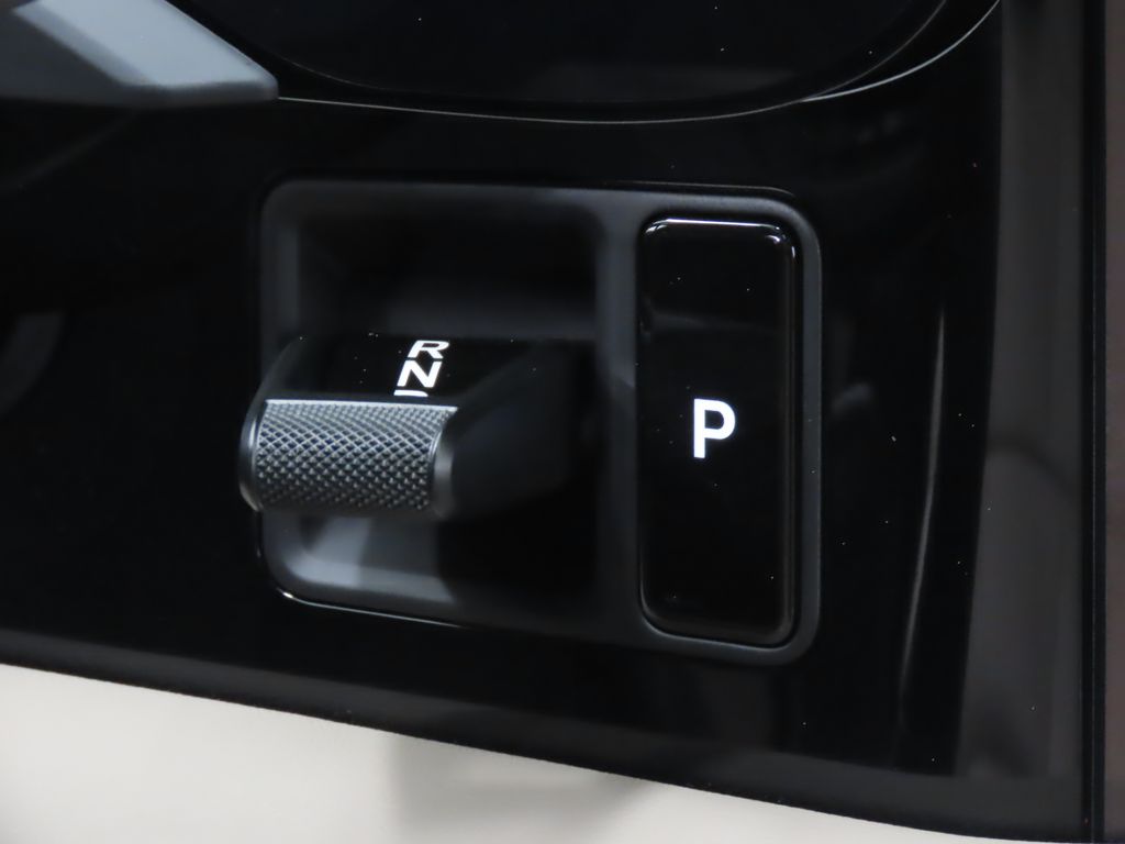 Thumbnail: 2024 Porsche Taycan - 24