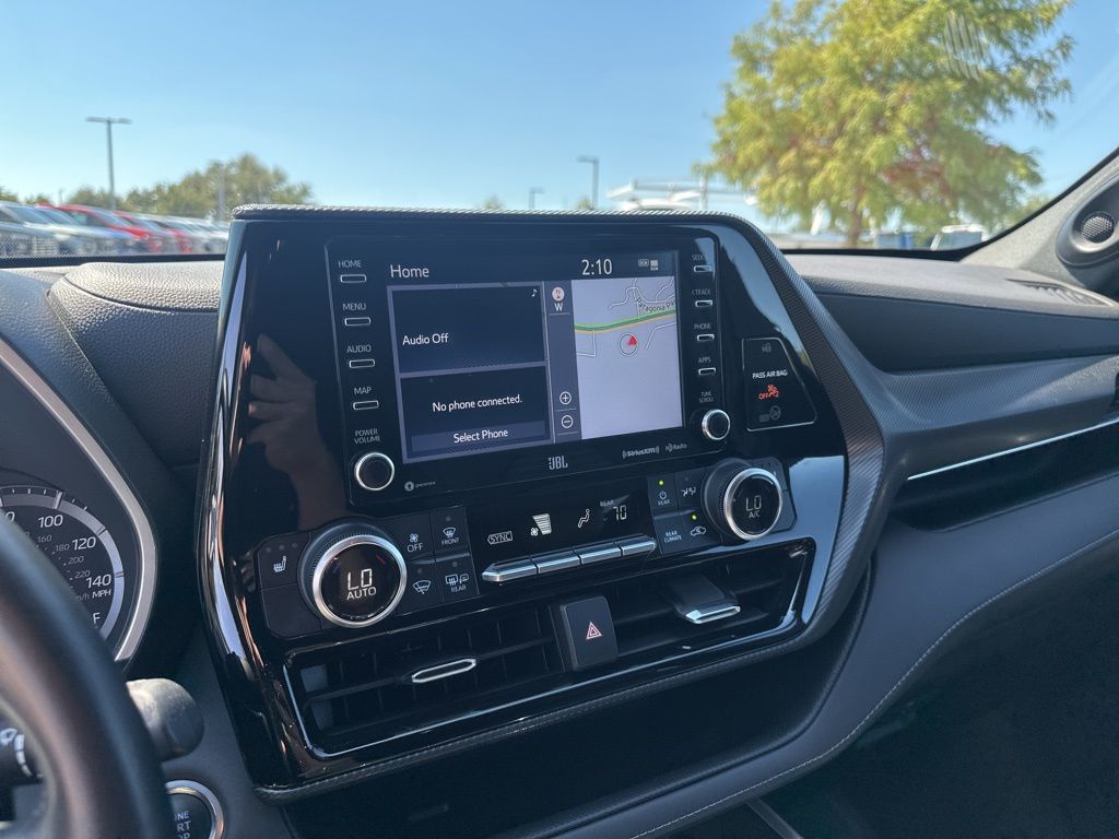 Used Car 2021 Toyota Highlander  Xse For Sale Under $40,000 In Austin, Texas