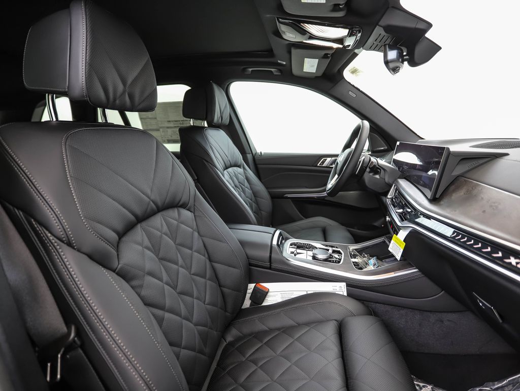 Thumbnail: 2026 BMW X5 - 31