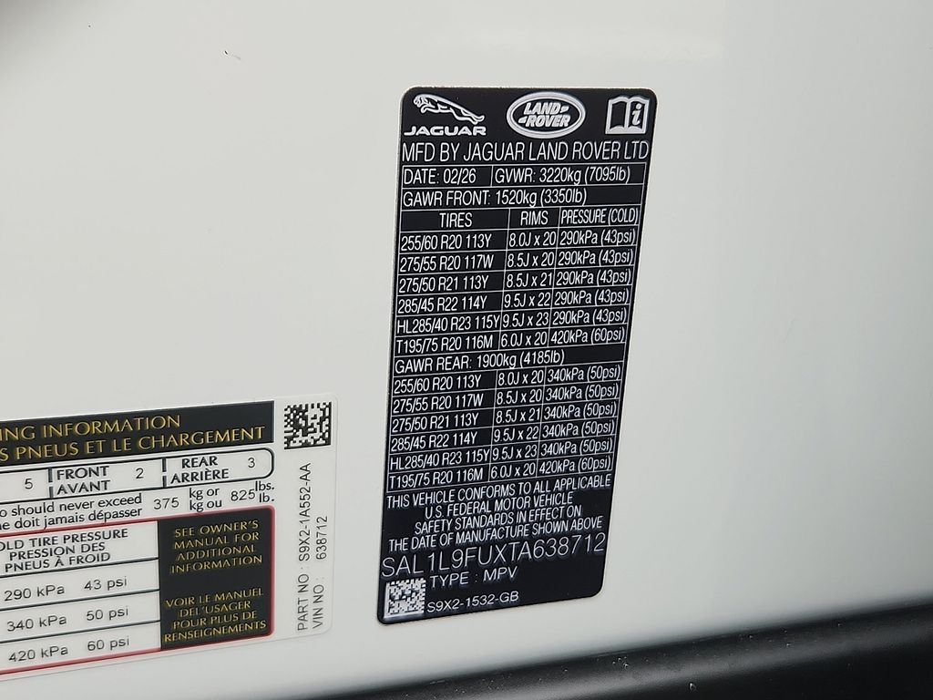 Thumbnail: 2026 Land Rover Range Rover Sport - 10