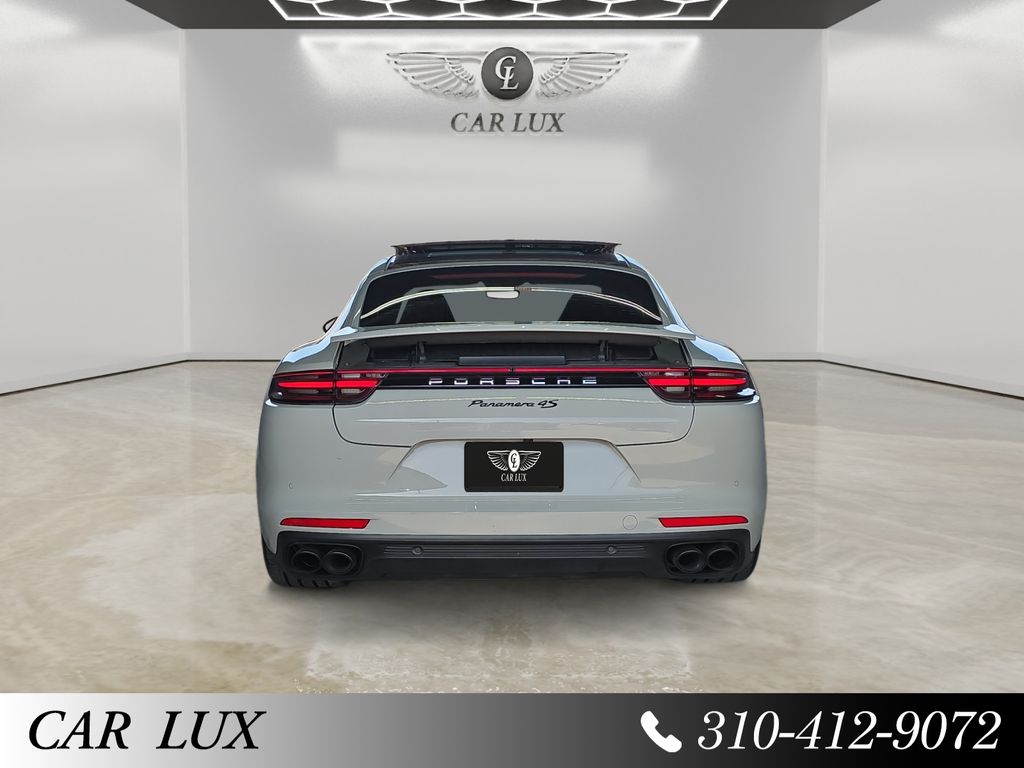 View vehicle photo 4