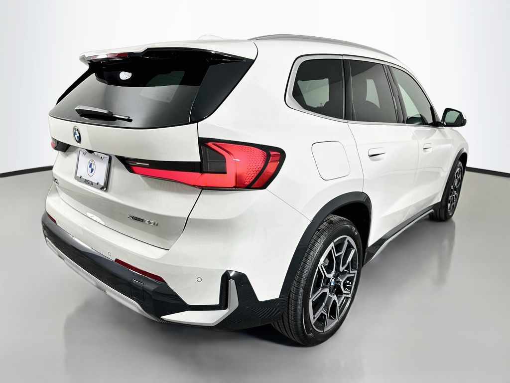 Thumbnail: 2026 BMW X1 - 5