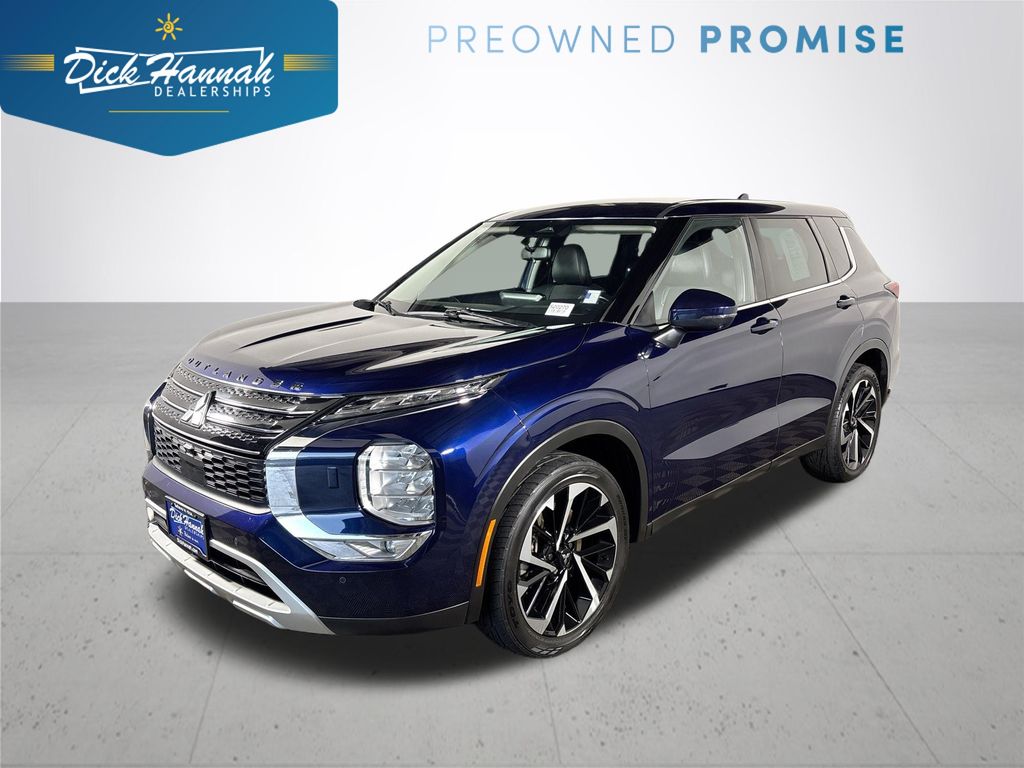 2023 Mitsubishi Outlander SE