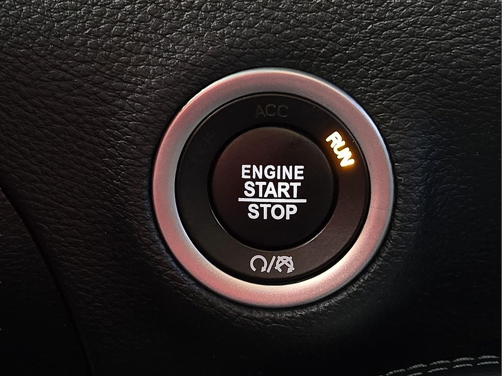 Used 2022 Dodge Challenger For Sale in Farmington, AR