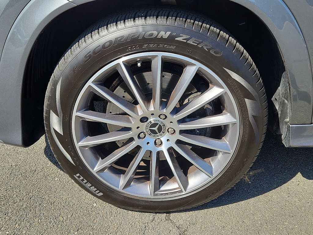 Thumbnail: 2025 Mercedes-Benz GLE - 8