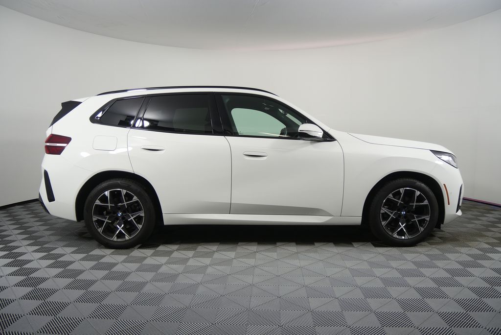 Thumbnail: 2025 BMW X3 - 2