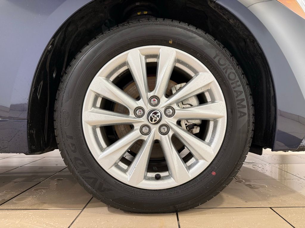 Thumbnail: 2025 Toyota Corolla - 9