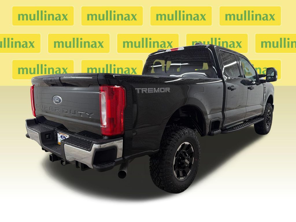 New 2026 Black Ford XLT image 3