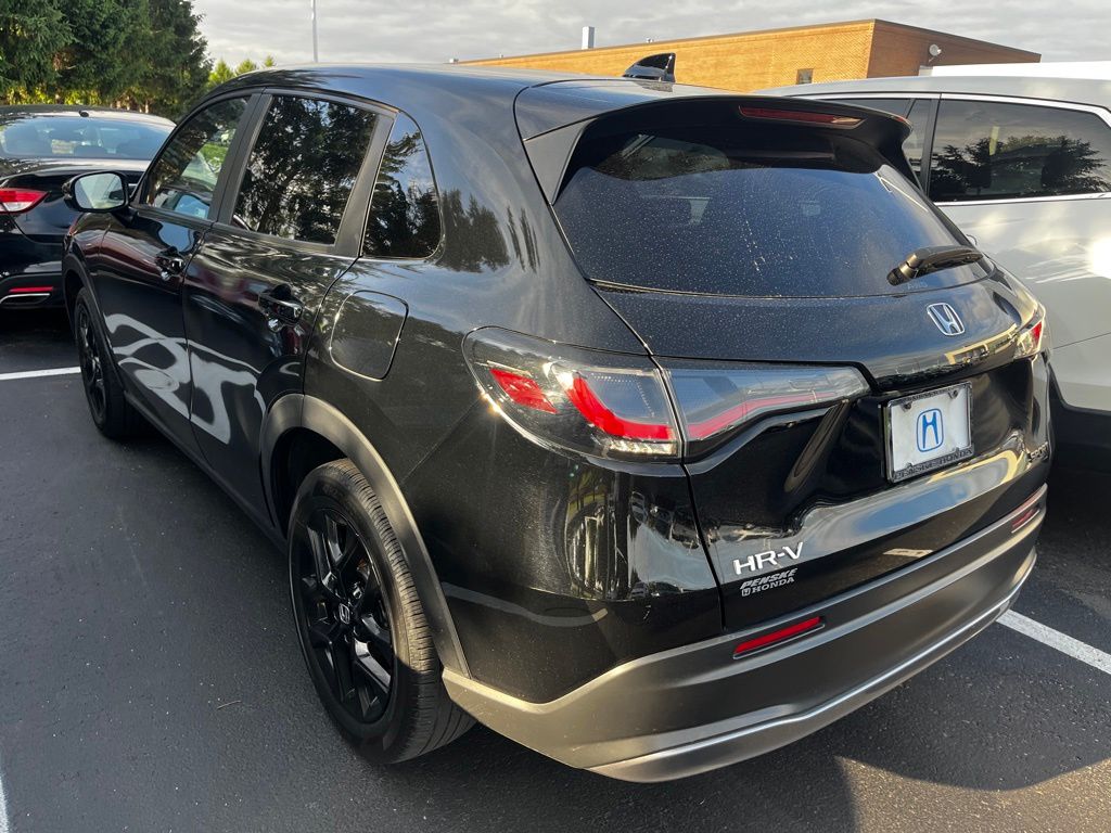 Thumbnail: 2024 Honda HR-V - 2