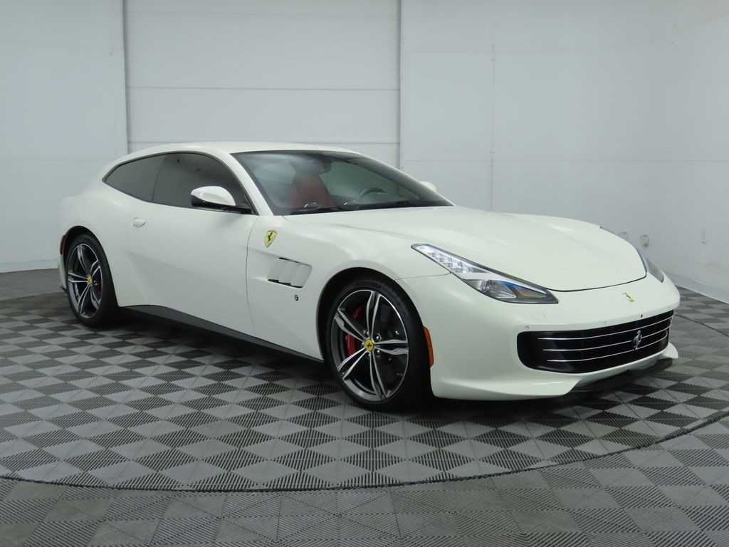 2019 Ferrari GTC4Lusso  3