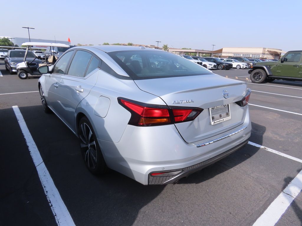 Thumbnail: 2022 Nissan Altima - 3