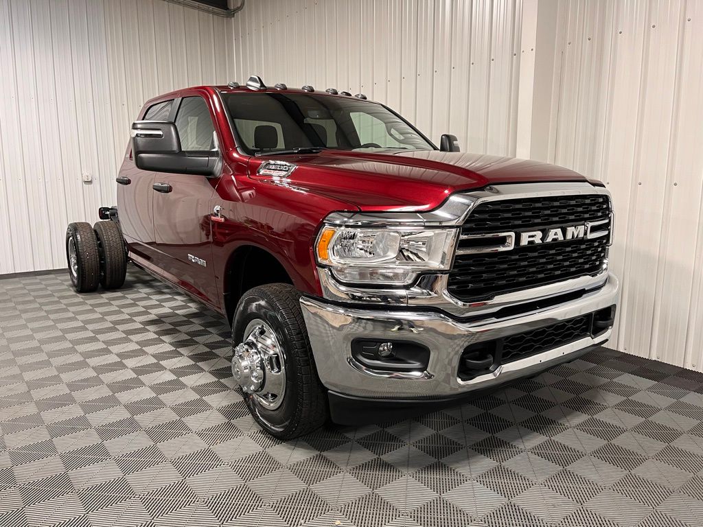 2024 Ram 3500 SLT 