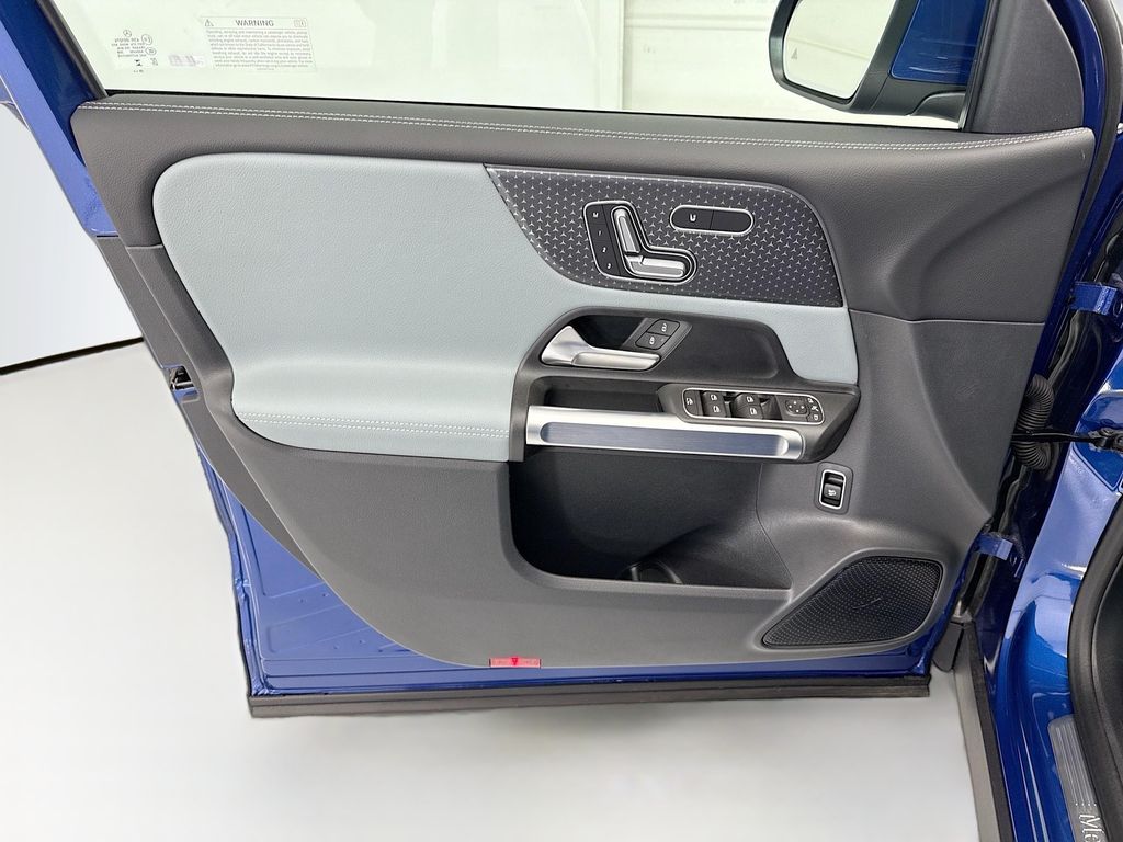 Thumbnail: 2026 Mercedes-Benz GLB - 23