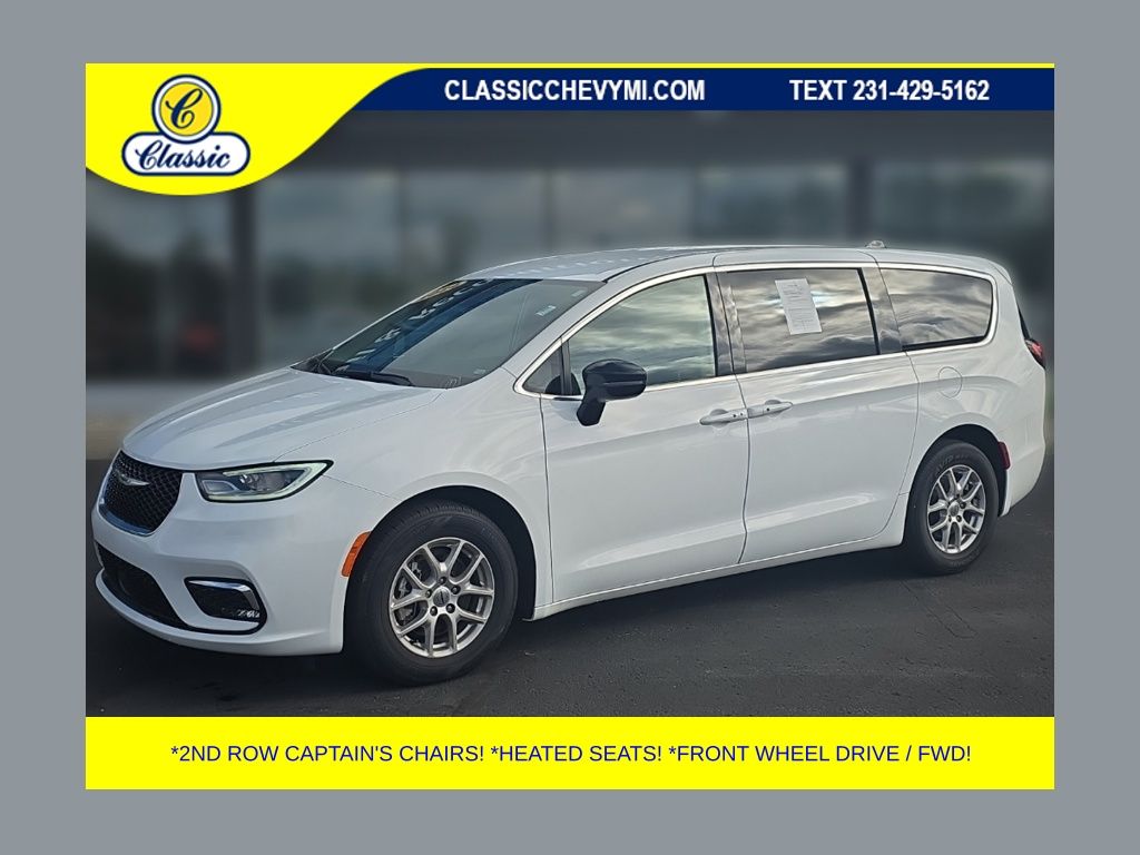 Bright White Clearcoat 2024 Chrysler Pacifica Minivan Front-Wheel Drive 9-Speed Automatic