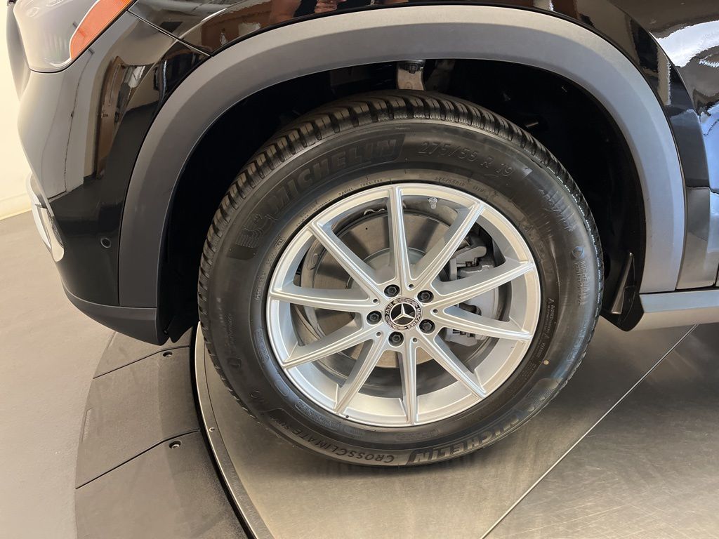 Thumbnail: 2026 Mercedes-Benz GLE - 10