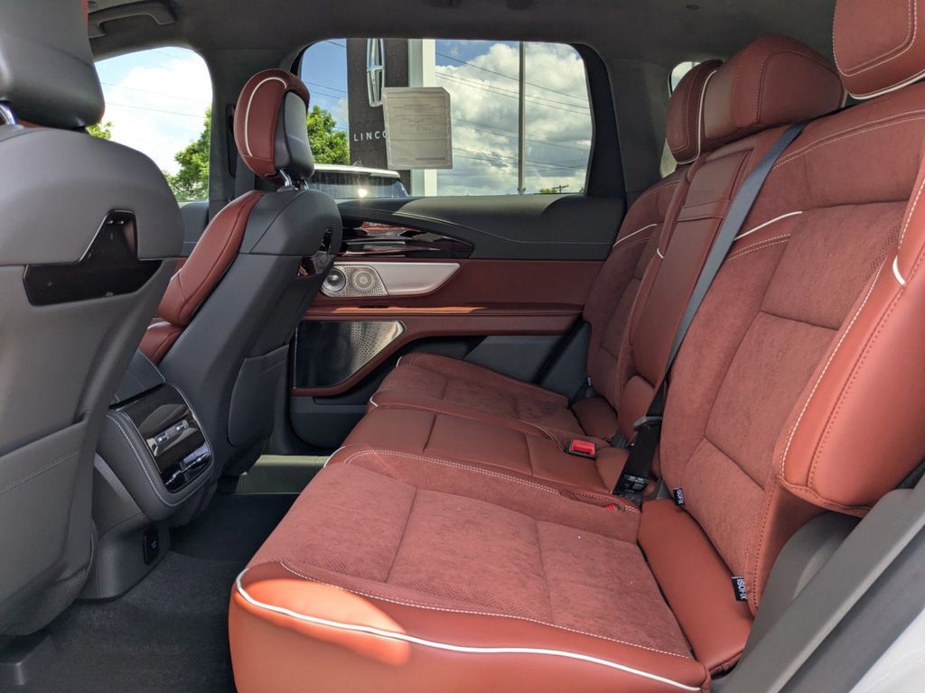 2025 Lincoln Nautilus Black Label