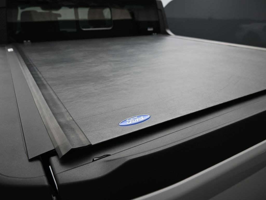 2025 Ford Maverick Lariat photo 9