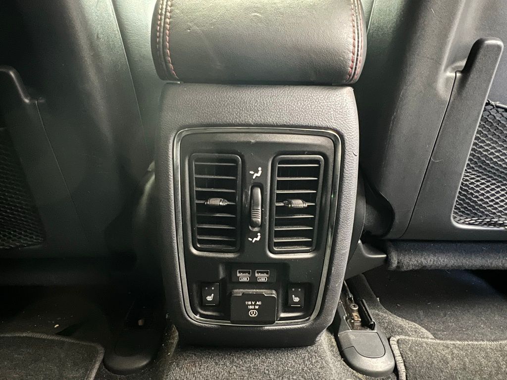 Thumbnail: 2015 Jeep Grand Cherokee - 9