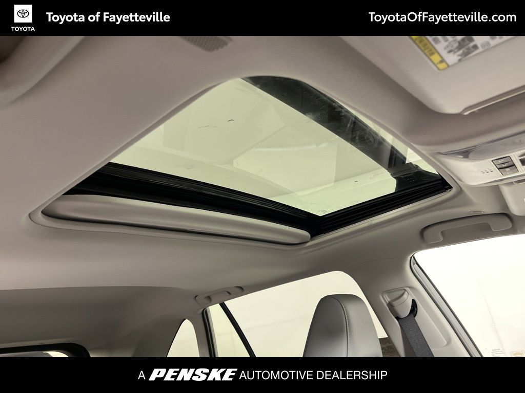 Thumbnail: 2025 Toyota RAV4 - 12