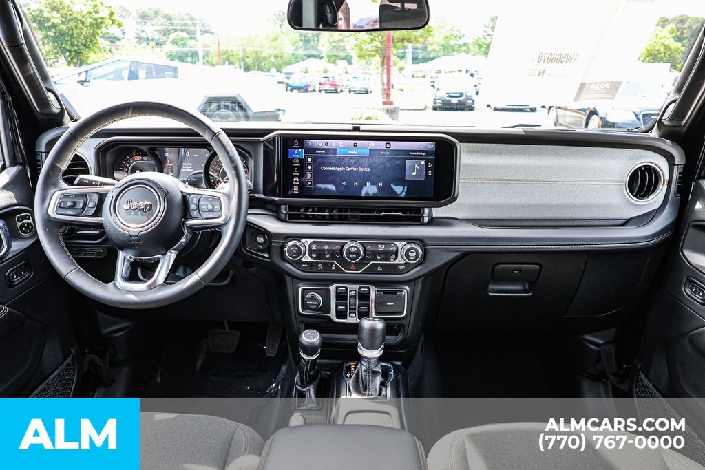 Used 2025 Black Jeep Sahara / MT Certified image 29