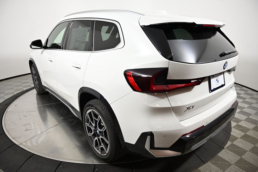 Thumbnail: 2025 BMW X1 - 3