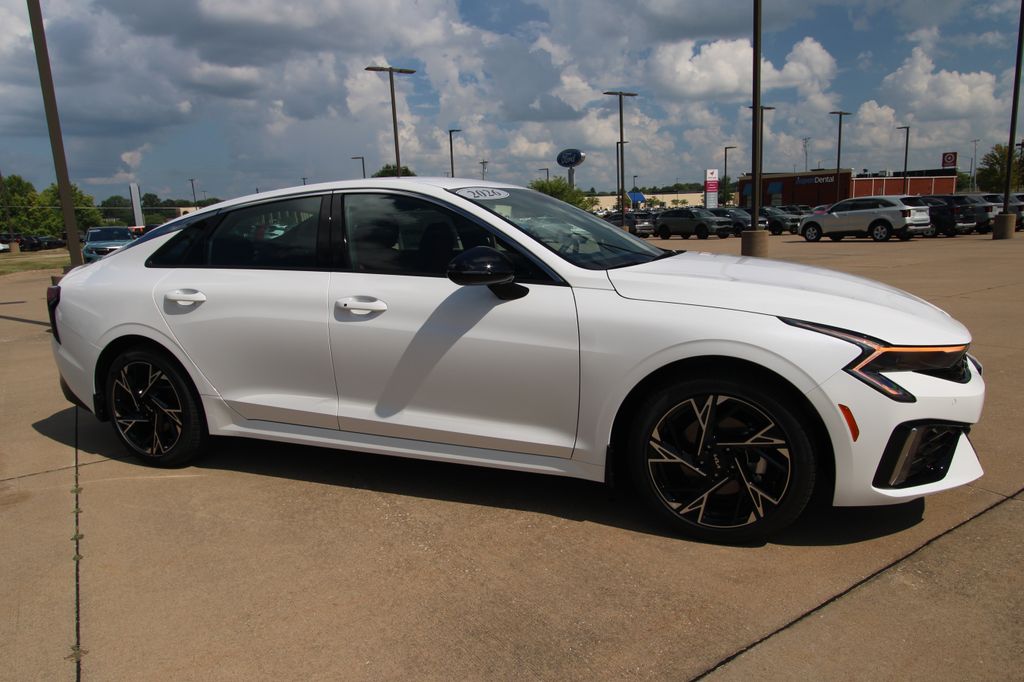 New 2026 Kia K5 Sedan