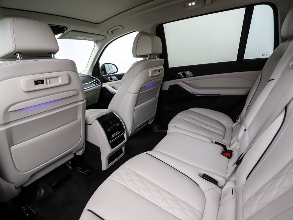 Thumbnail: 2022 BMW X7 - 21
