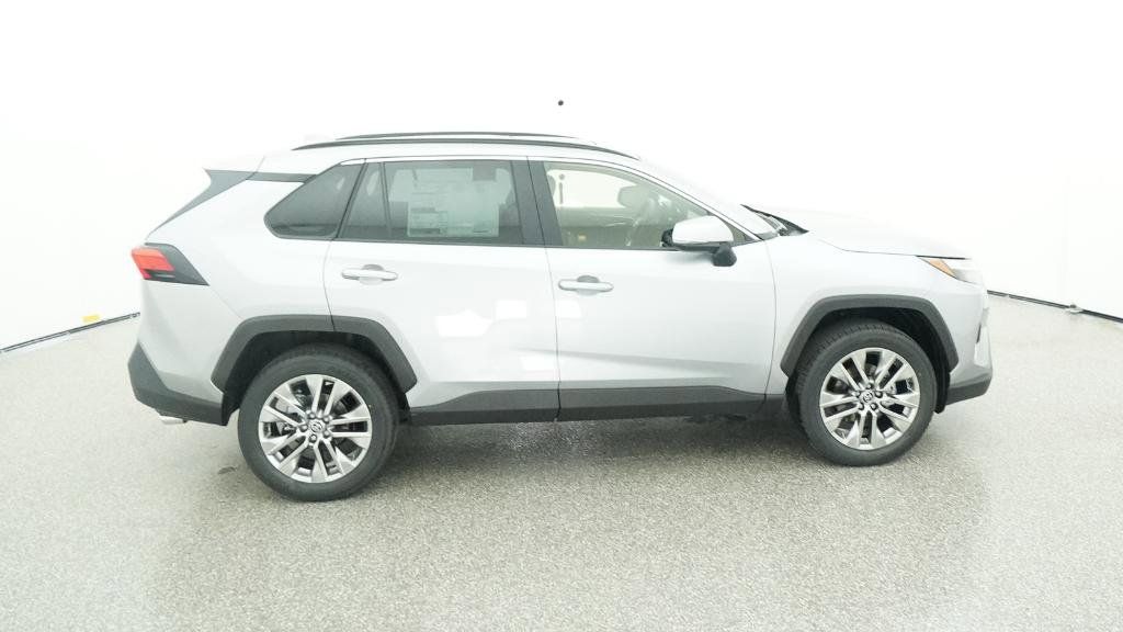 Thumbnail: 2025 Toyota RAV4 - 10