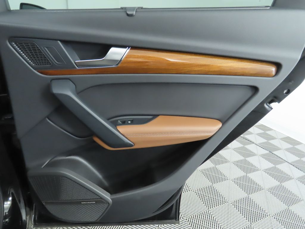 Thumbnail: 2023 Audi Q5 - 28