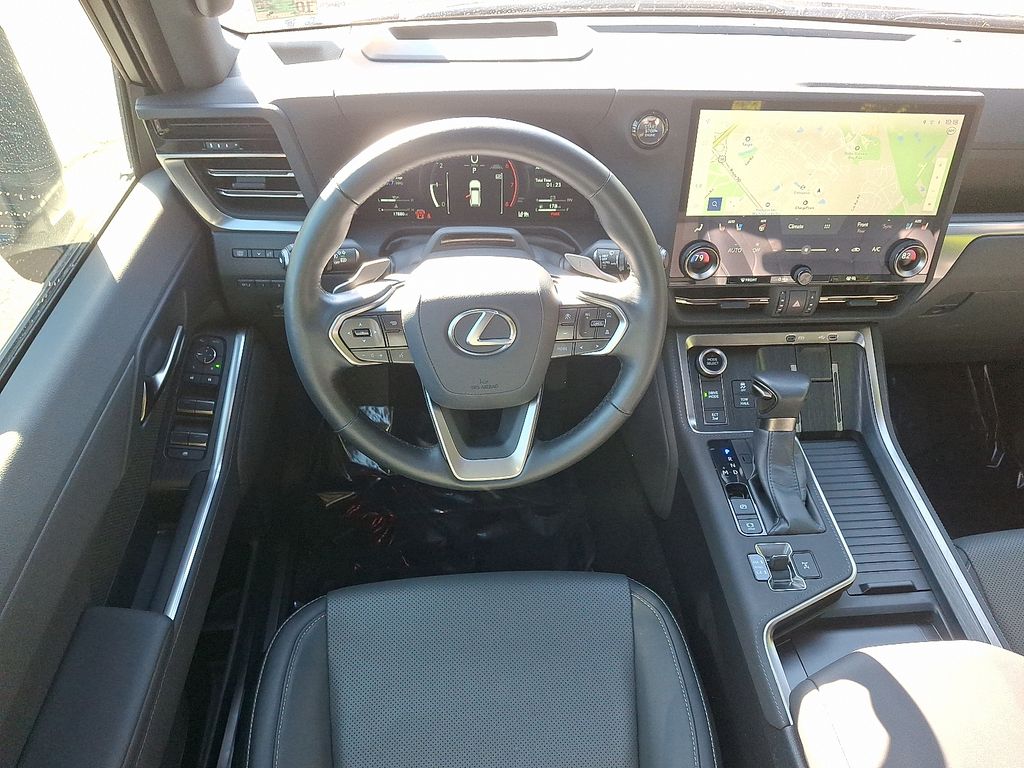 Thumbnail: 2024 Lexus GX - 11