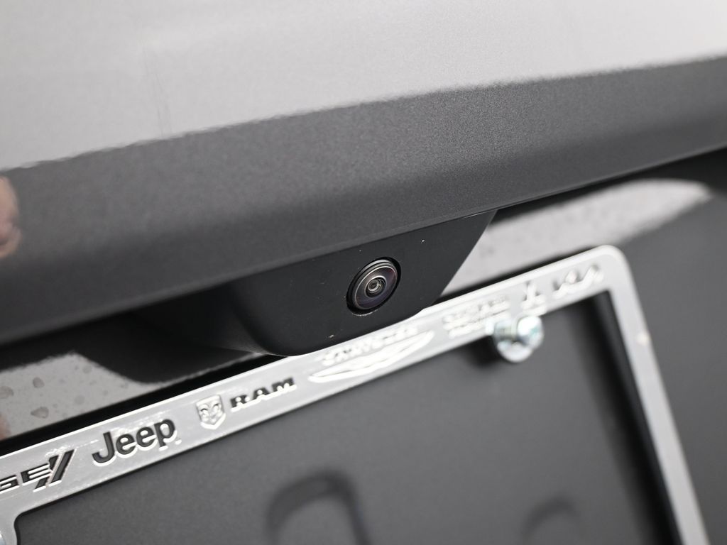 New 2026 Baltic Gray Metallic Clearcoat Jeep Limited image 32