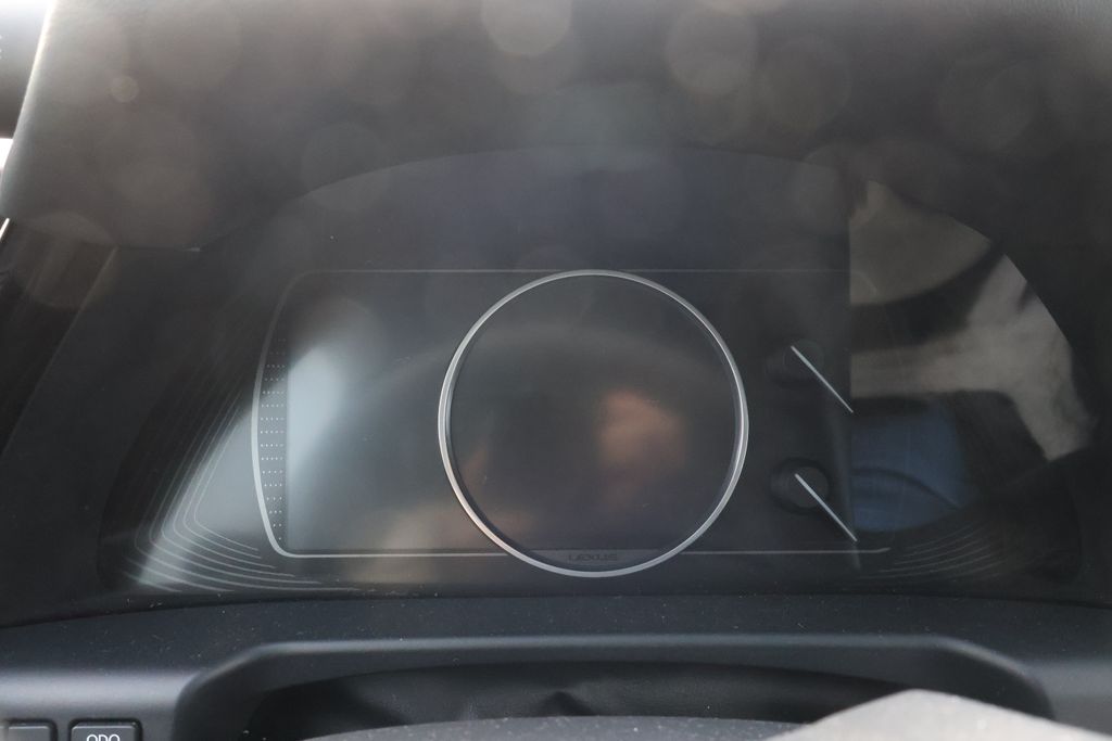 Thumbnail: 2022 Lexus ES - 16