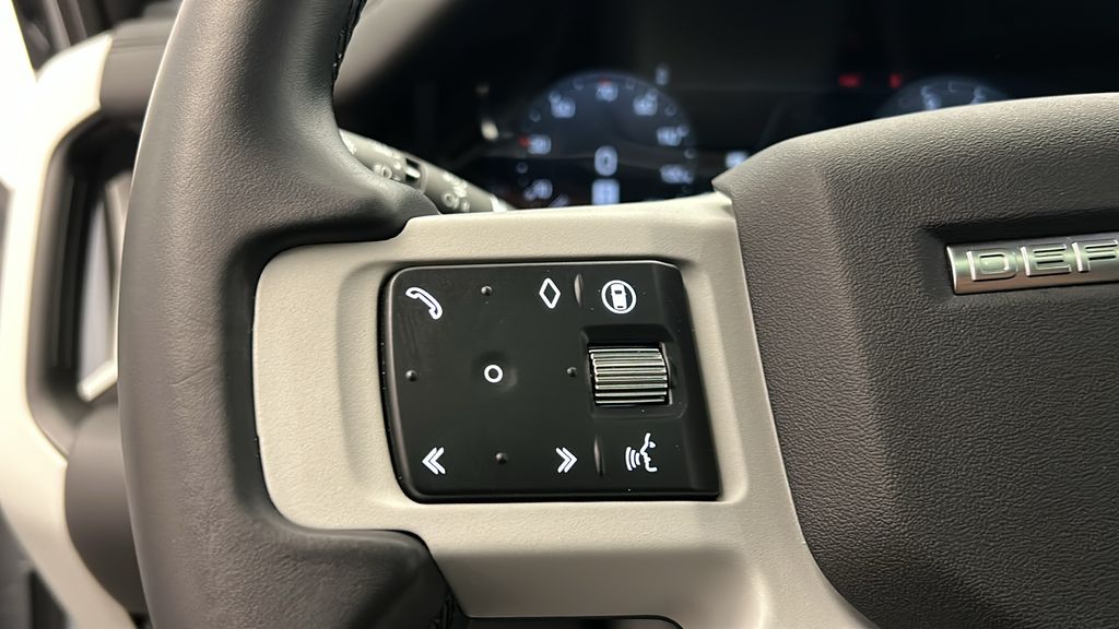 2024 Land Rover Defender 110 14