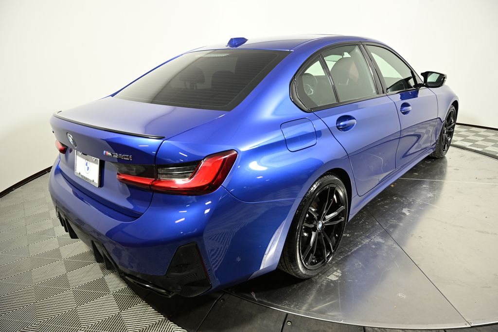 Thumbnail: 2024 BMW 3 Series - 5