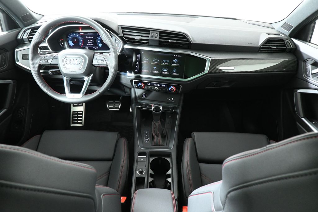 2025 Audi Q3  4