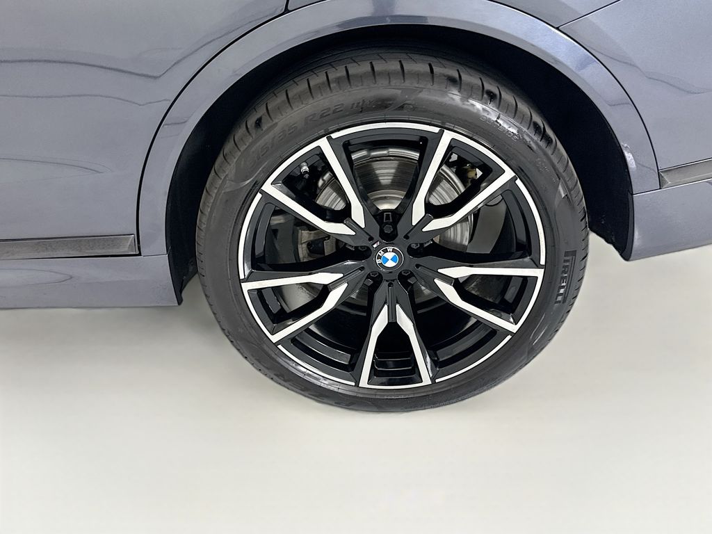 Thumbnail: 2019 BMW X7 - 30