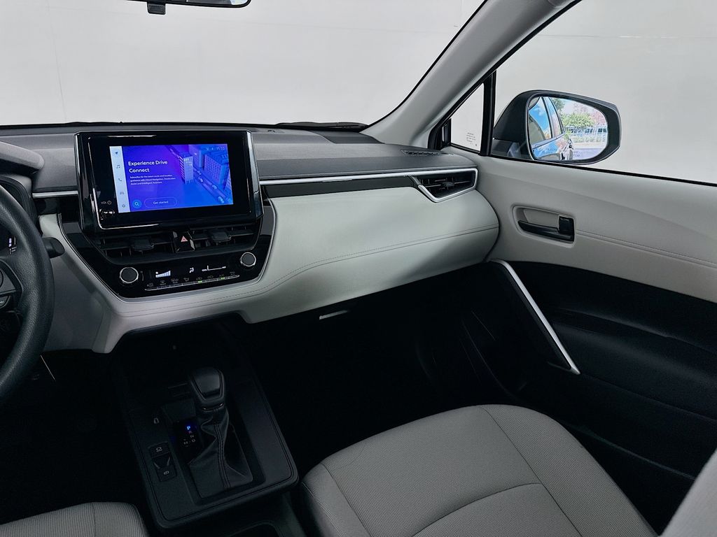 Thumbnail: 2026 Toyota Corolla Cross - 22