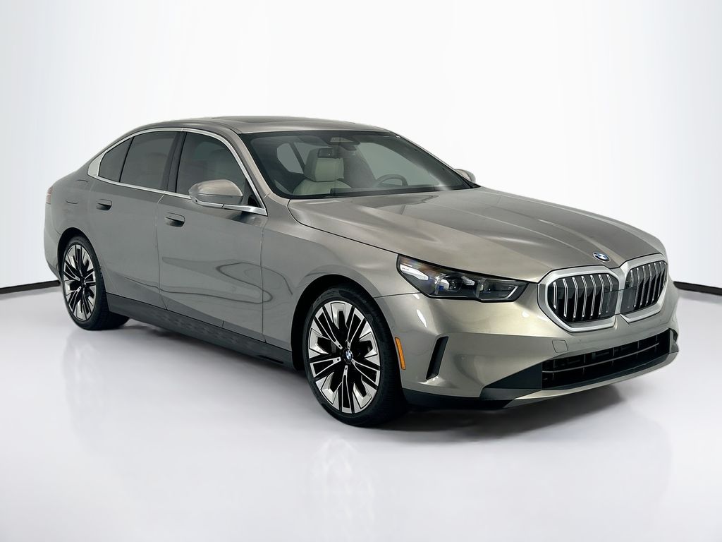 Thumbnail: 2025 BMW 5 Series - 9