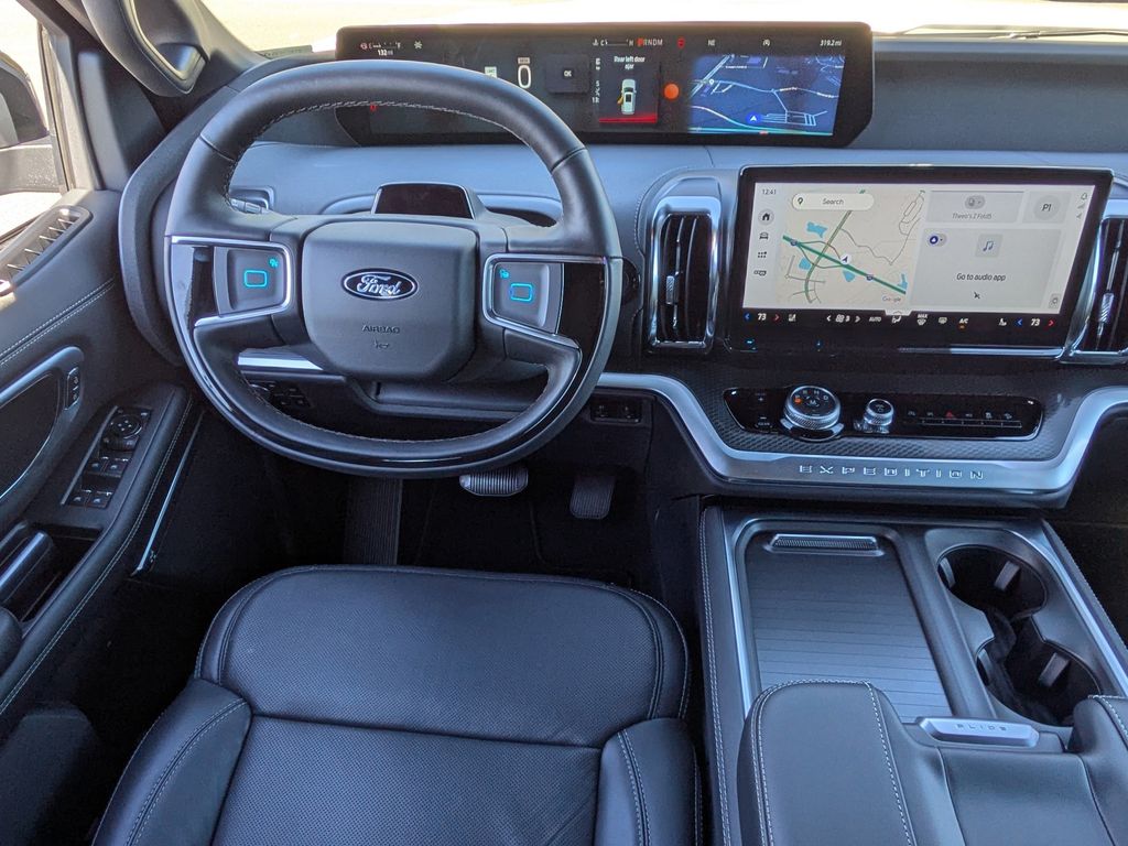 2025 Ford Expedition Platinum MAX