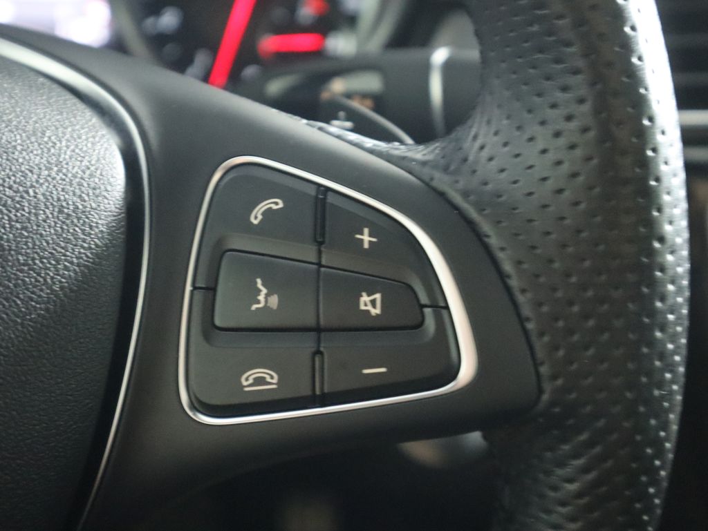 Thumbnail: 2018 Mercedes-Benz GLE - 12