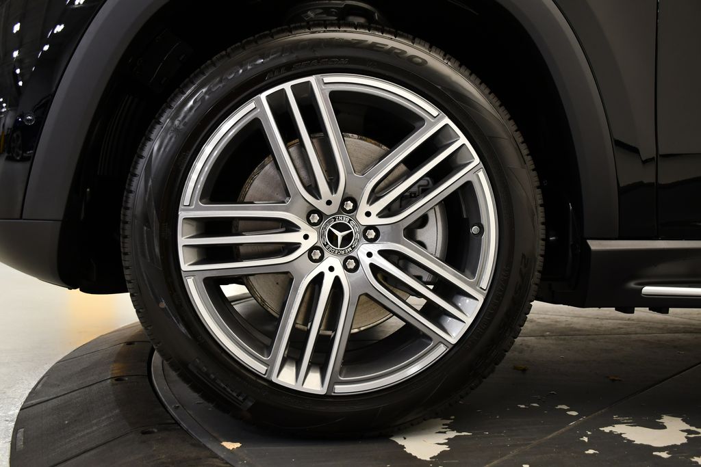 Thumbnail: 2026 Mercedes-Benz GLS - 13