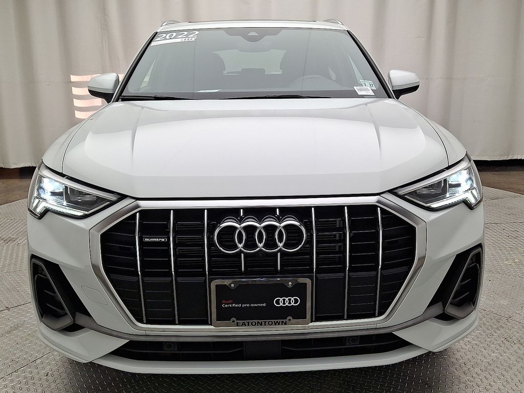 Thumbnail: 2022 Audi Q3 - 2