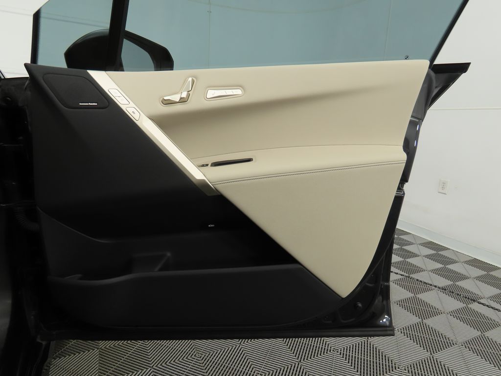 Thumbnail: 2024 BMW iX - 24