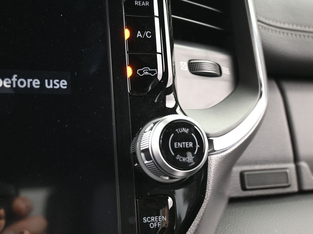 New 2026 Bright White Clearcoat Ram Laramie image 20