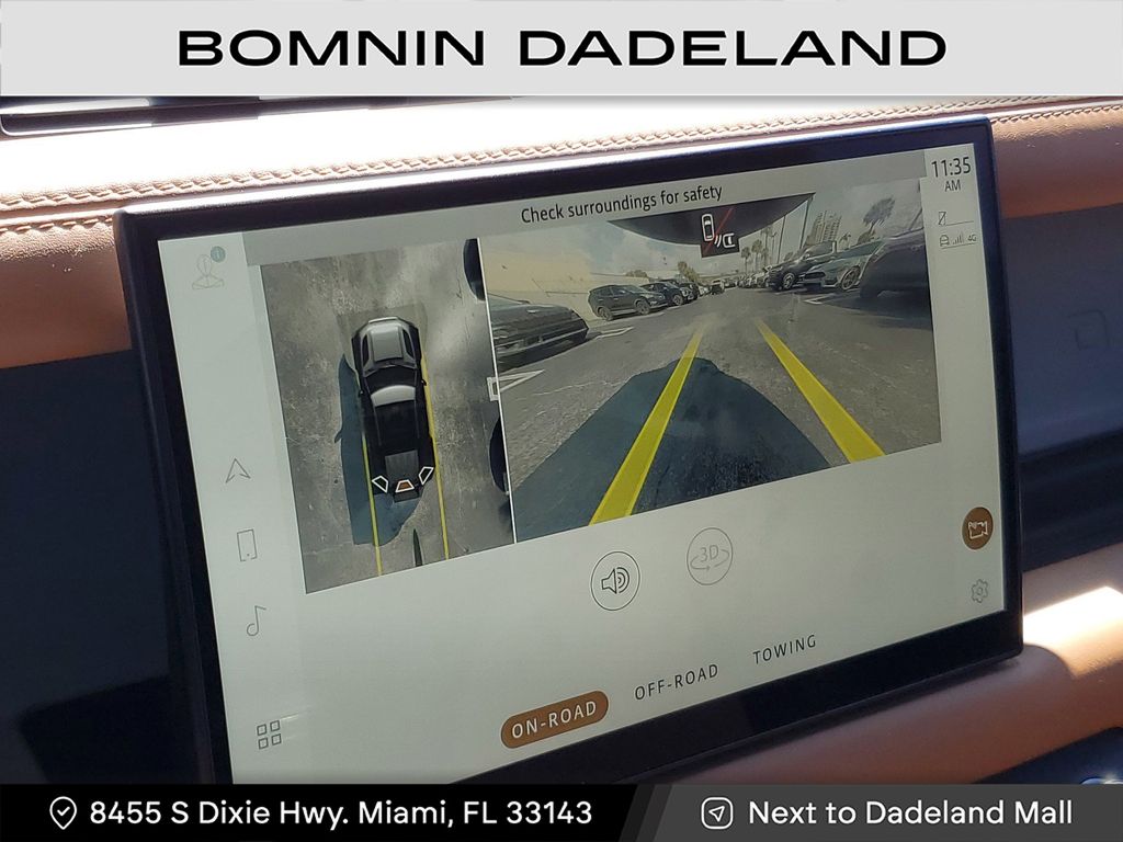 2023 Land Rover Defender 110 X-Dynamic SE photo