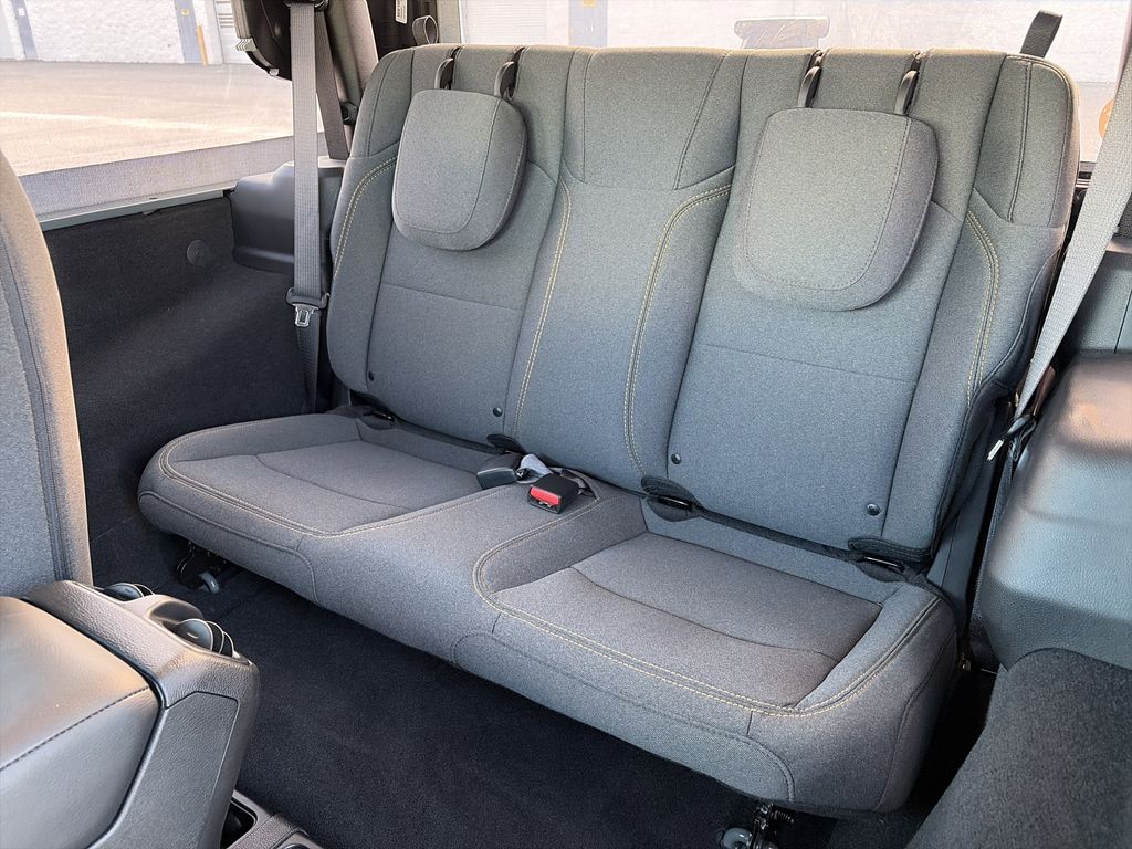 Used 2025 Jeep Wrangler SUV